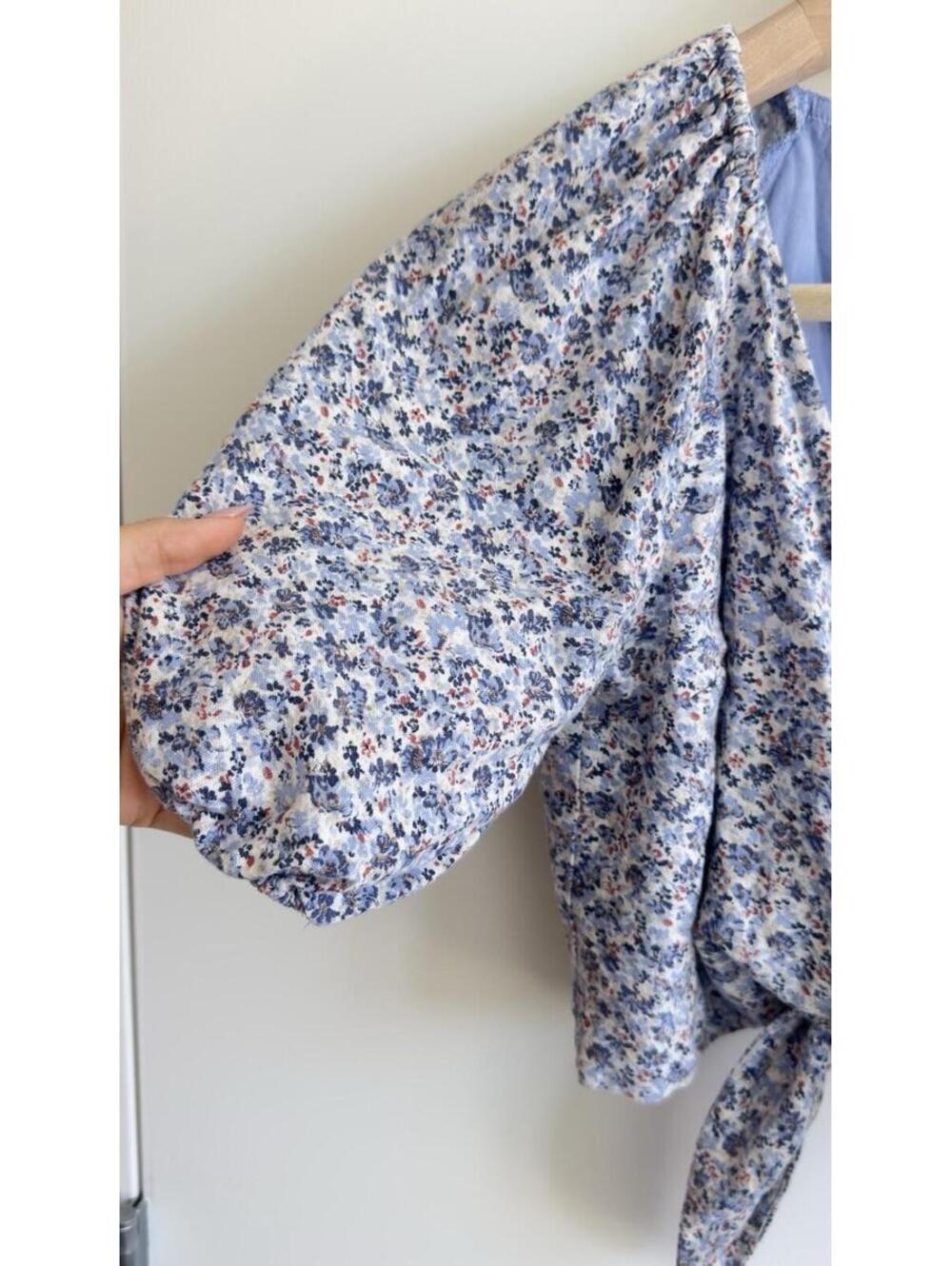 Abercrombie & Fitch Linen Blend Floral Tie Front Crop Top Puff Sleeve XS - Picture 3 of 9